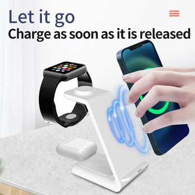 Multifunctie Qi 3 In 1 15w draadloos oplader voor Iphone Iwatch Phone Stand Type