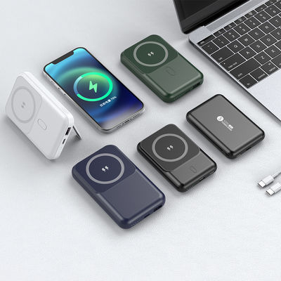 Elektronisch krachtig mobiele telefoon draagbare batterij oplader 9V uitgang